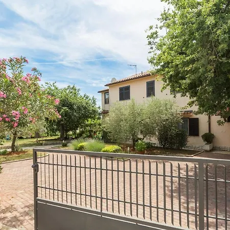 Apartments With Parking Space Kukci, Porec - 7166 * Nova Vas (Porec)