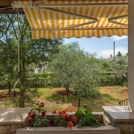 Apartman With A Parking Space Kukci, Porec - 7166