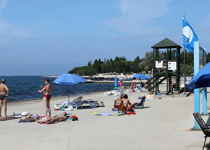 Apartments With Parking Space Kukci, Porec - 7166 Apartment Nova Vas (Porec)