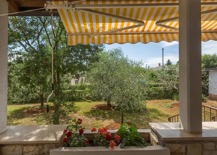 Apartment Apartments With Parking Space Kukci, Porec - 7166