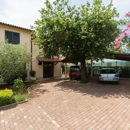 With Parking Space Kukci, Porec - 7166 Nova Vas (Porec)